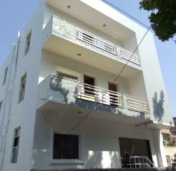 Hotel Rajvanshi By Grb