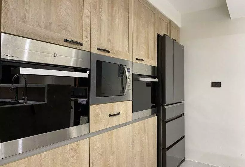 هتل Sam House