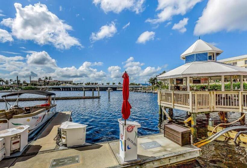 Отель The Heart Of Naples