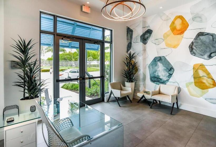 Отель The Heart Of Naples