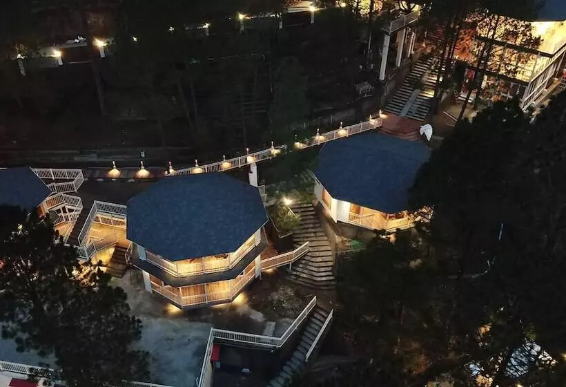 ホテル The Woods Retreat