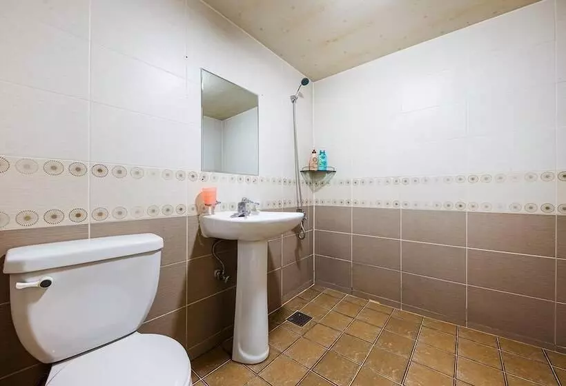 Buan Gyeokpo Chaeseok Resotel Oakville