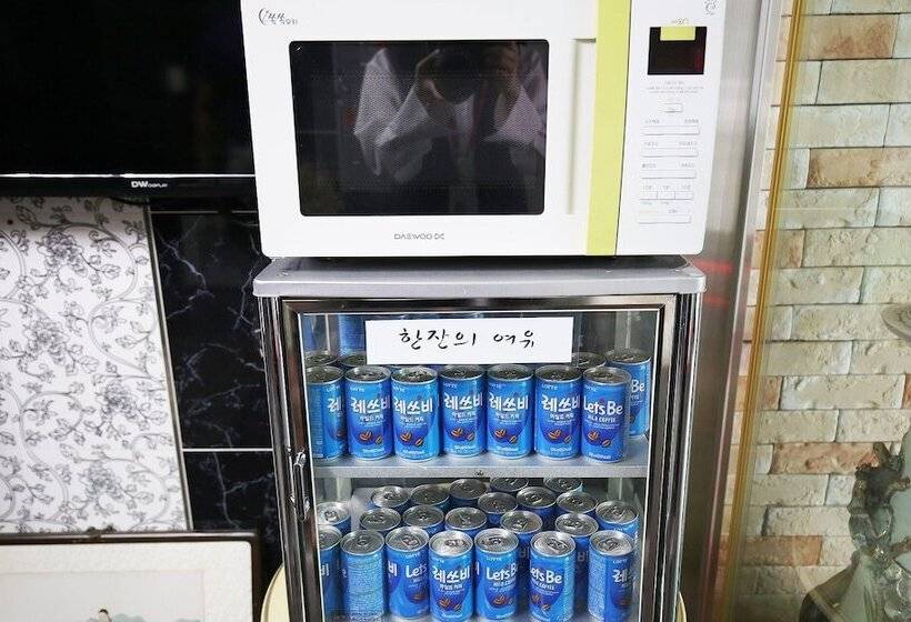 בית מלון כפרי Jeungpyeong Young Park