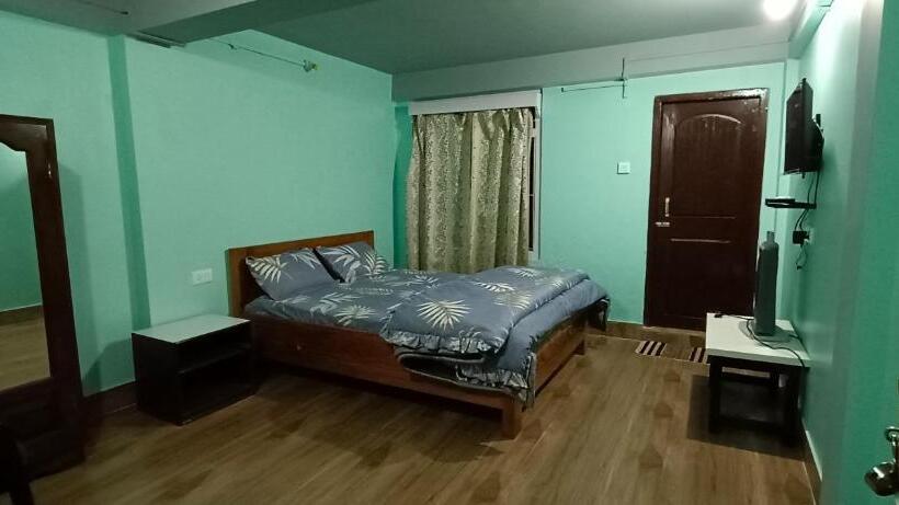 Отель Pinewood Tawang