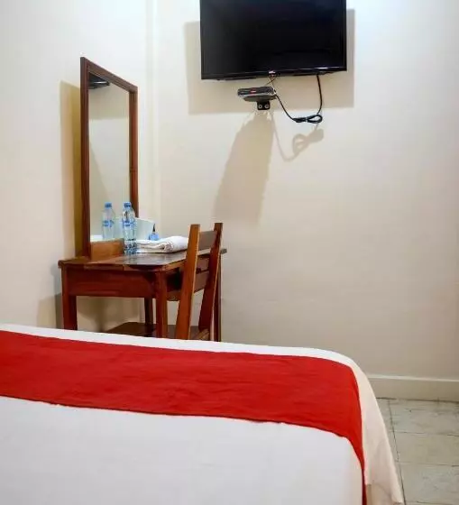 Hotelli Rosa Del Alba