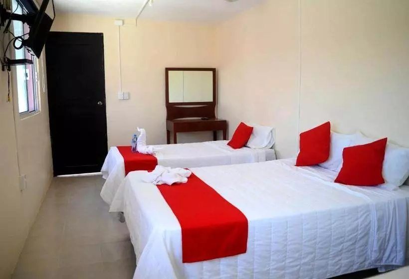 Hotelli Rosa Del Alba