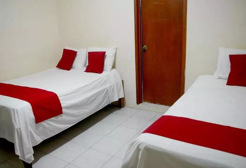 Hotelli Rosa Del Alba