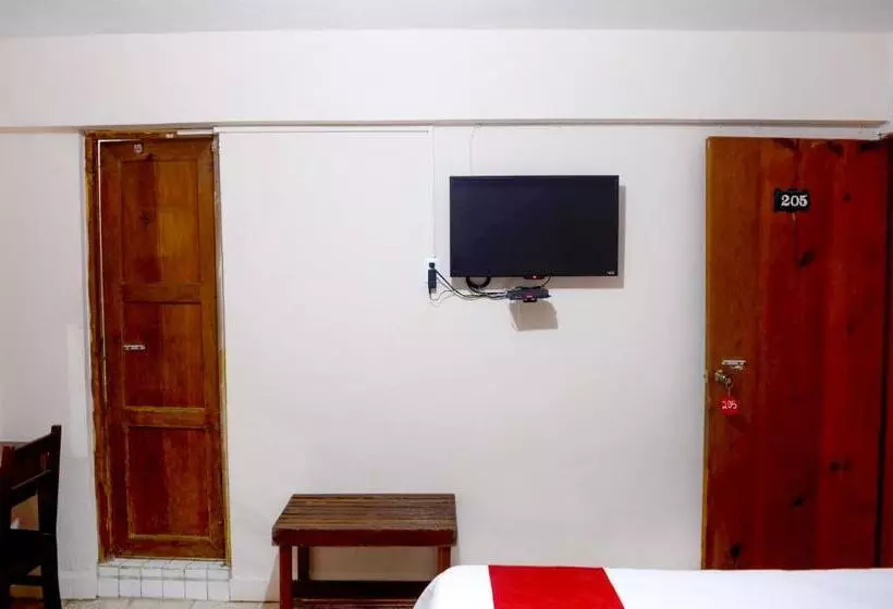 Hotelli Rosa Del Alba