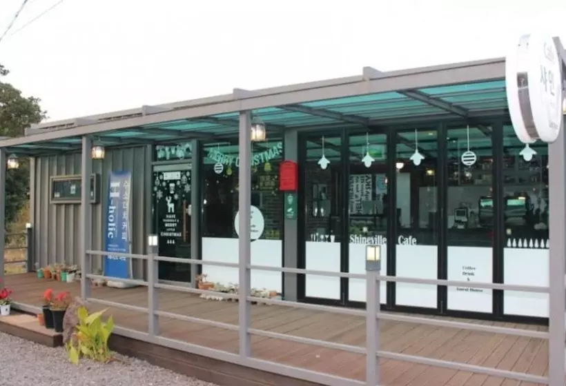 ホテル Seogwipo Shineville Pension