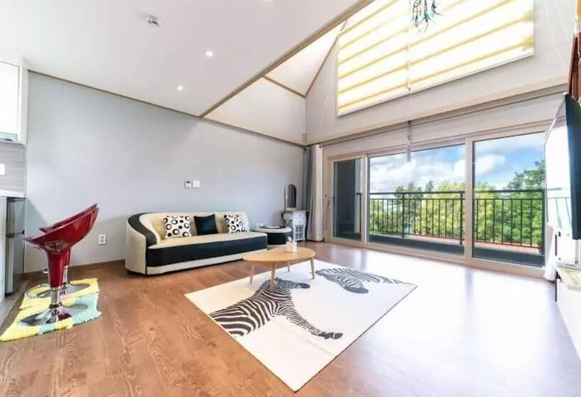 ホテル Seogwipo Tamradoda Pension