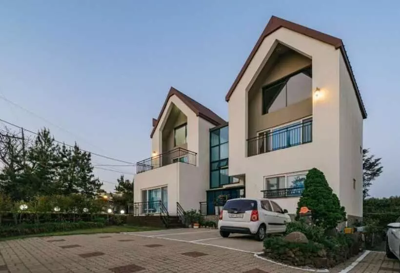 ホテル Seogwipo Tamradoda Pension