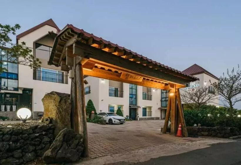 ホテル Seogwipo Tamradoda Pension