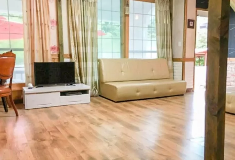 Hotelli Yangpyeong Notobook Pension