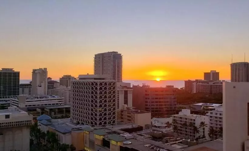 Waikiki Kuhio 1 Bedrm Apt, Ocean View, Free Parking & Wifi