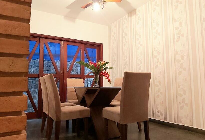 Otel Cantinho Primavera Caraguatatuba