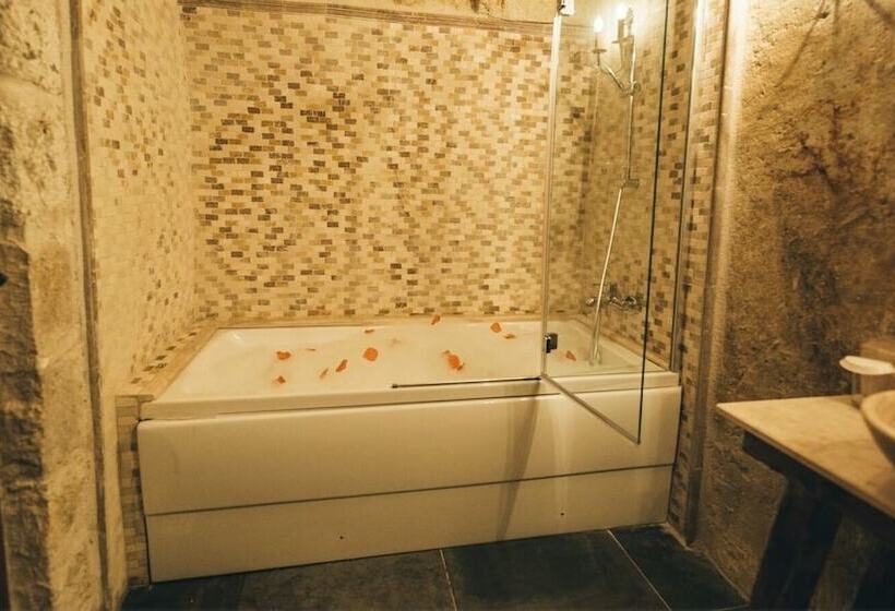 هتل Cappadocia Old Houses