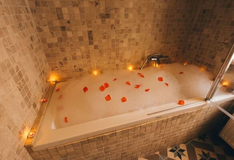 هتل Cappadocia Old Houses