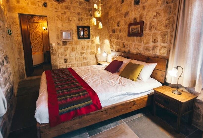 هتل Cappadocia Old Houses