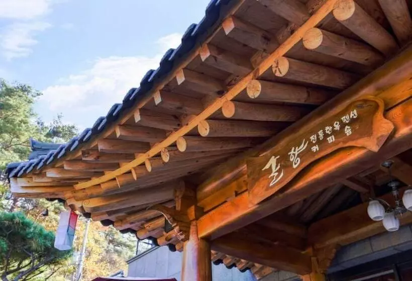 Hotelli Gongju Solhyang Pension