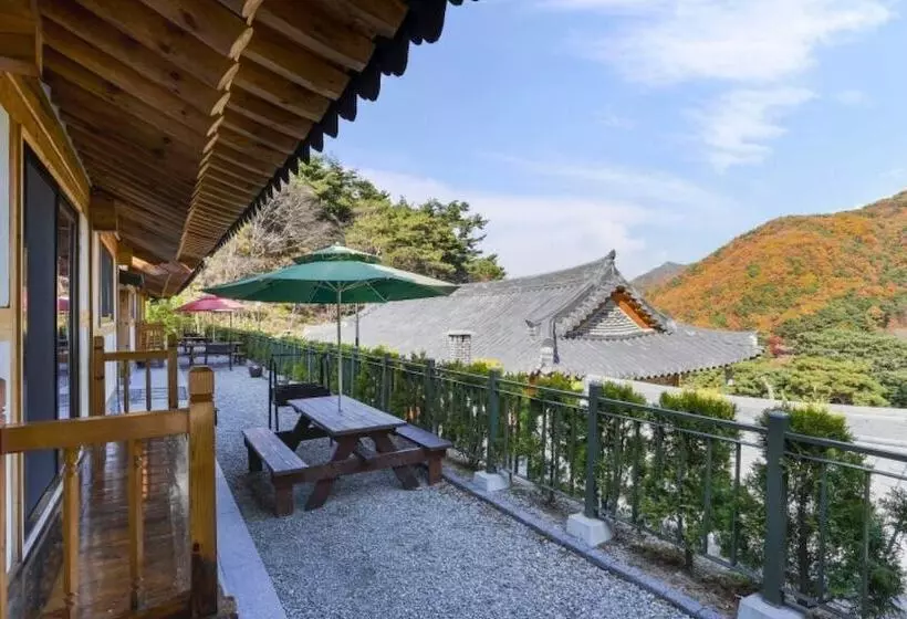 Hotelli Gongju Solhyang Pension