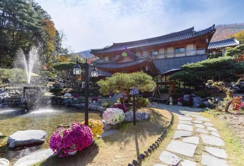 Hotelli Gongju Solhyang Pension