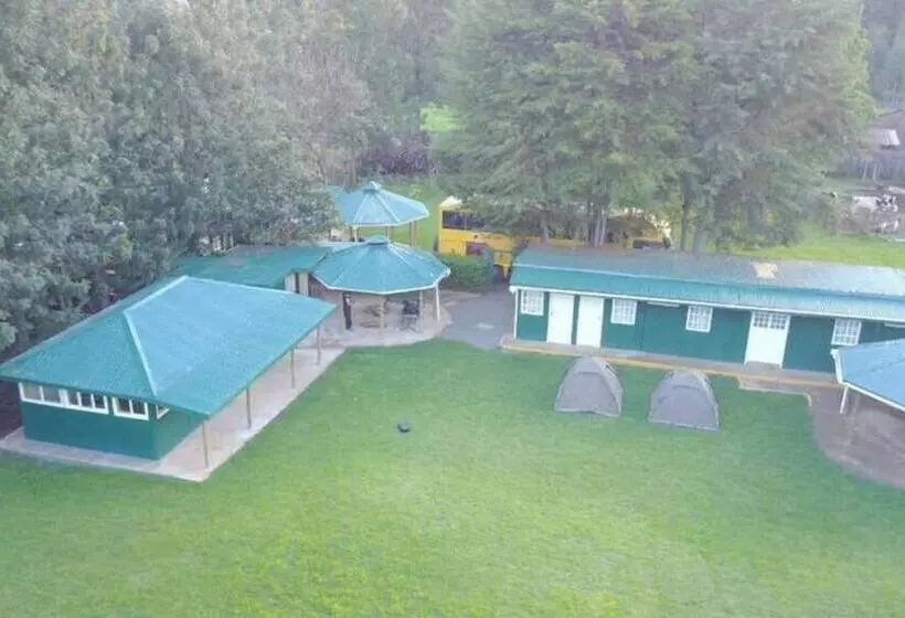 هتل Greenwoods Resort And Campsite