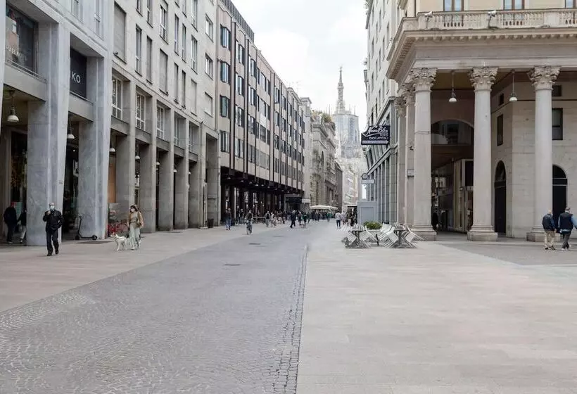 Hotelli Milan Retreats Duomo Suites