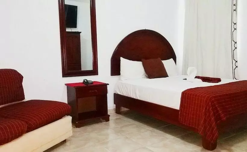 هتل & Restaurant Nuevo Amanecer