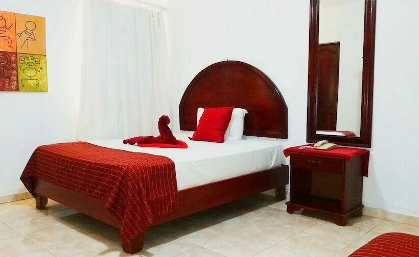 هتل & Restaurant Nuevo Amanecer