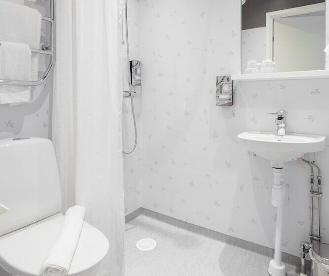 فندق Parkvillan Mösseberg