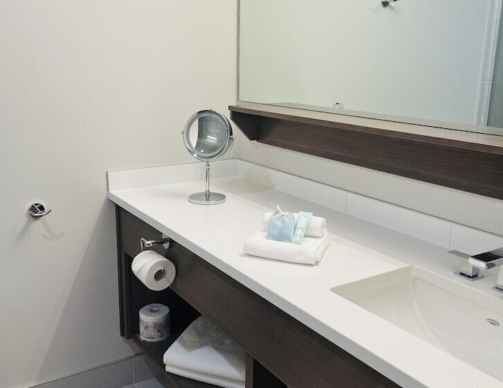 هتل Rooms At Riveredge