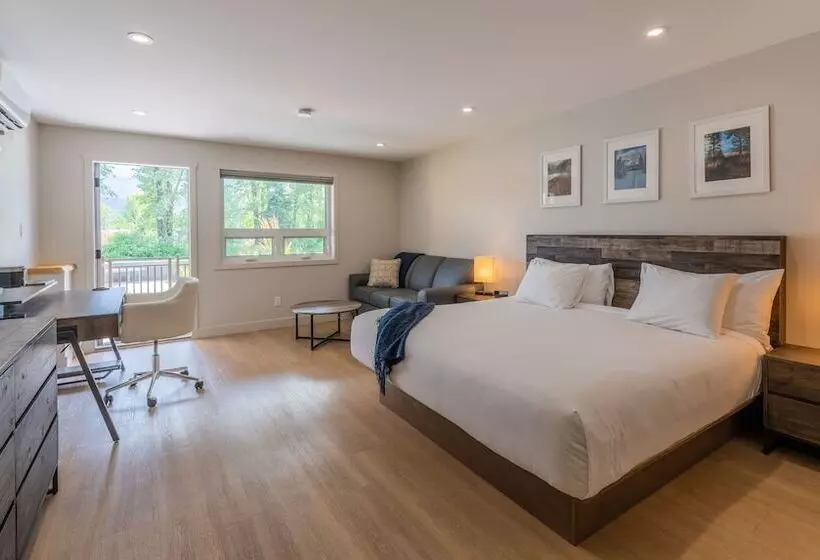 ホテル Rooms At Riveredge