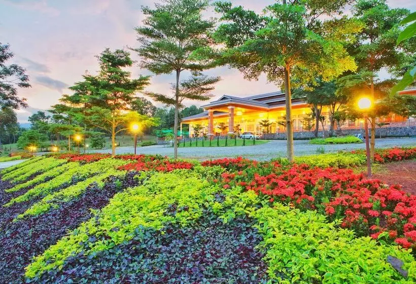 هتل Waranya Resort