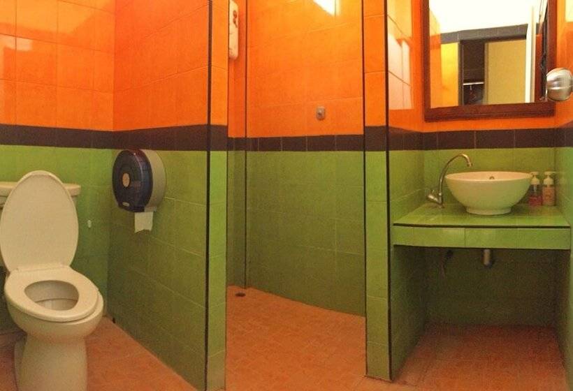 هتل Waranya Resort