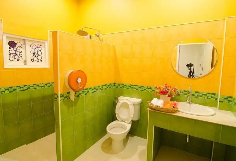 هتل Waranya Resort