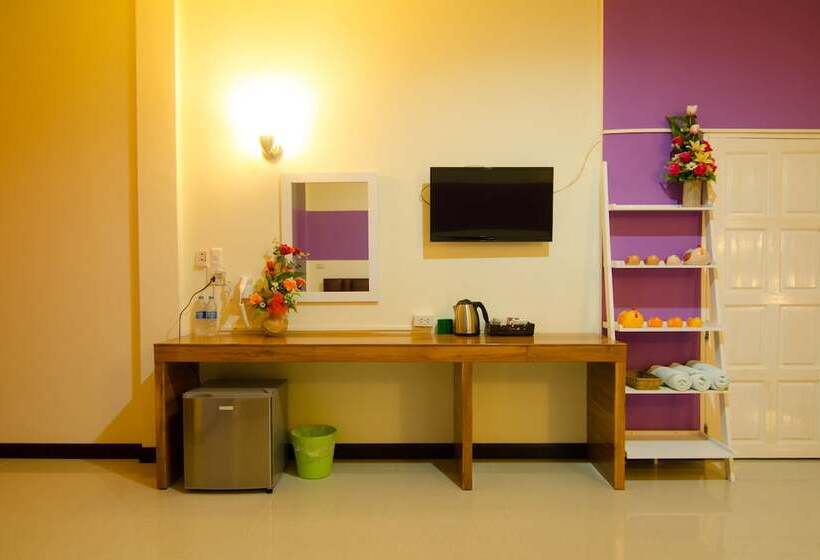 هتل Waranya Resort