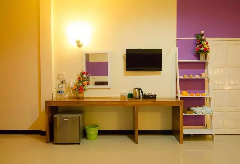 هتل Waranya Resort