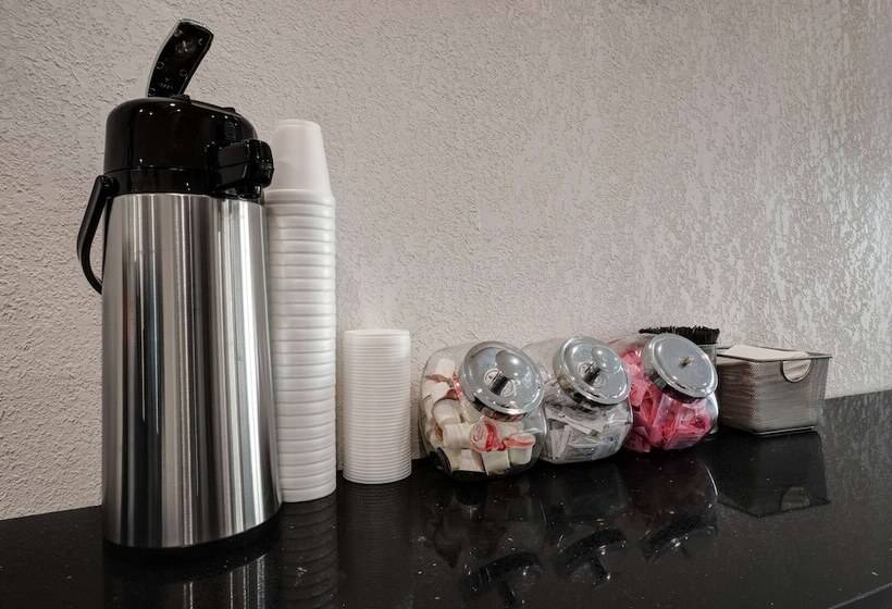 Motel 6 Bellville, Oh Mid Ohio