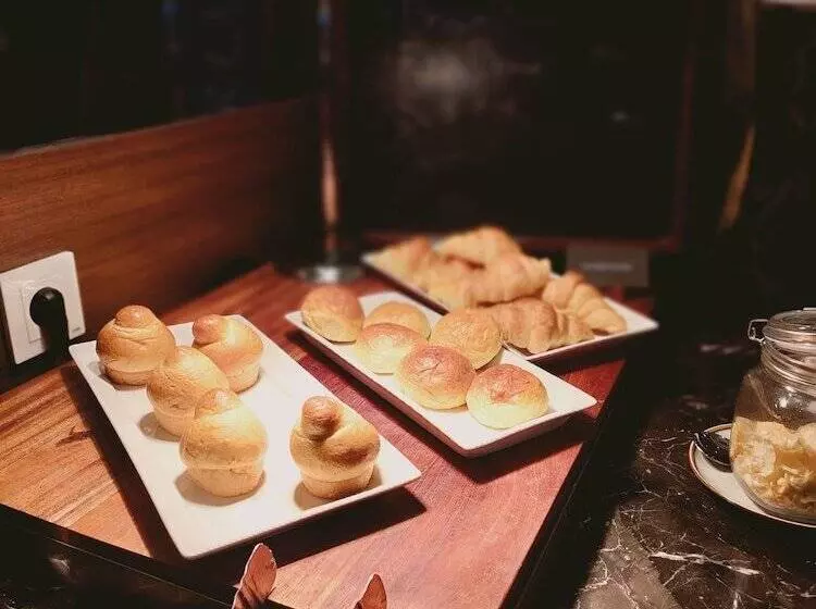 Swiss Belhotel Cendrawasih Biak