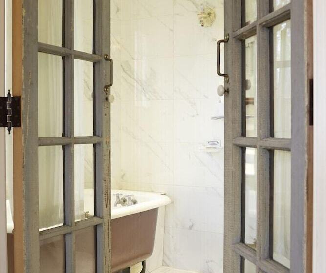 هتل Castle Of Hsuehyun