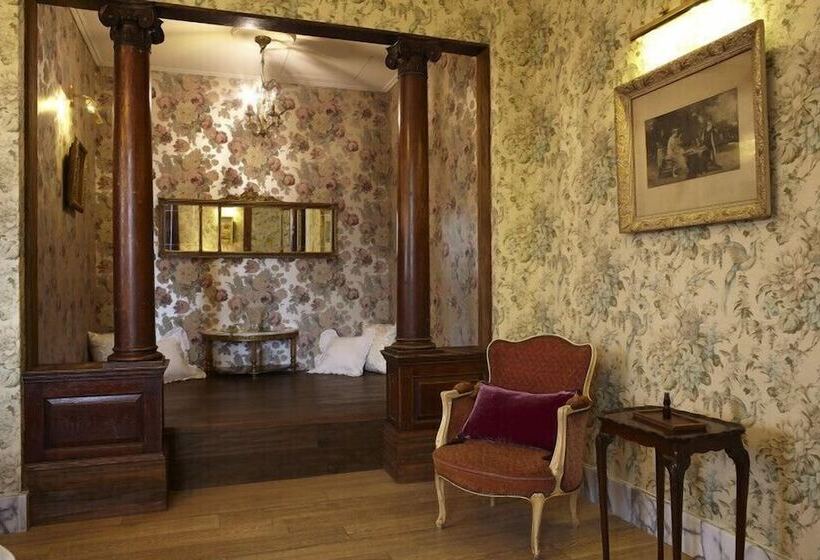 هتل Castle Of Hsuehyun