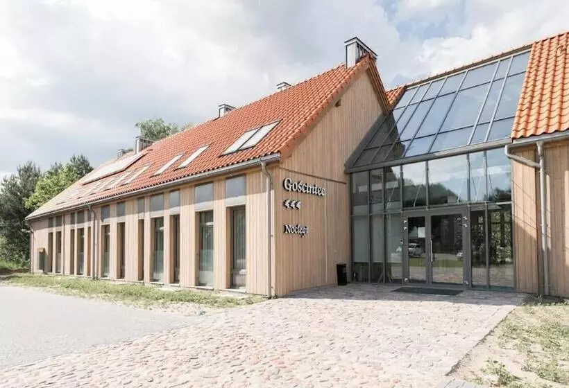 ホテル Gościniec Folwark Nadawki