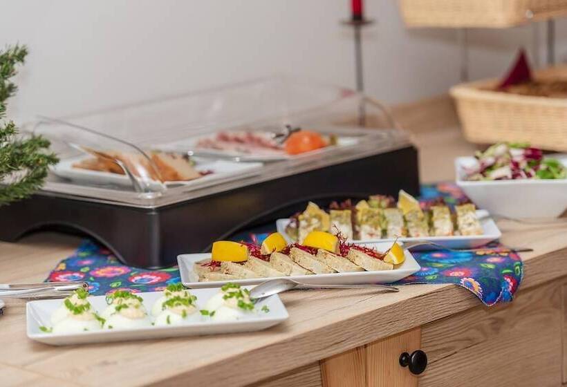 Отель Gościniec Folwark Nadawki