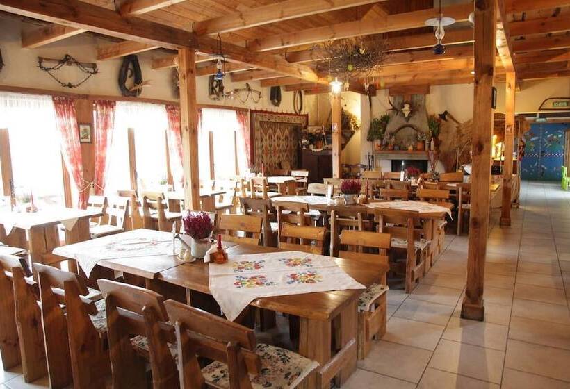 Отель Gościniec Folwark Nadawki