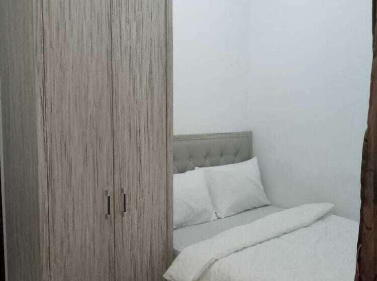 בית מלון כפרי Mama Syariah @ Kutajaya