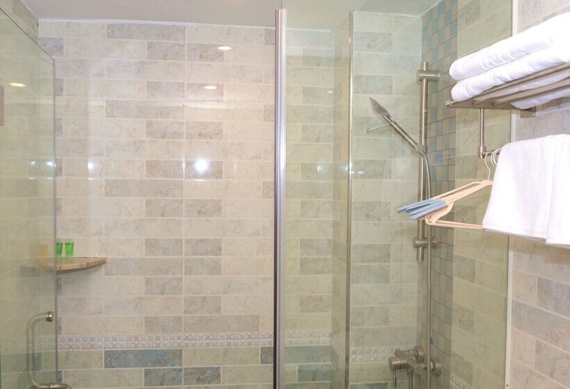 Yimi Hotel Sanyuanli Subway Station