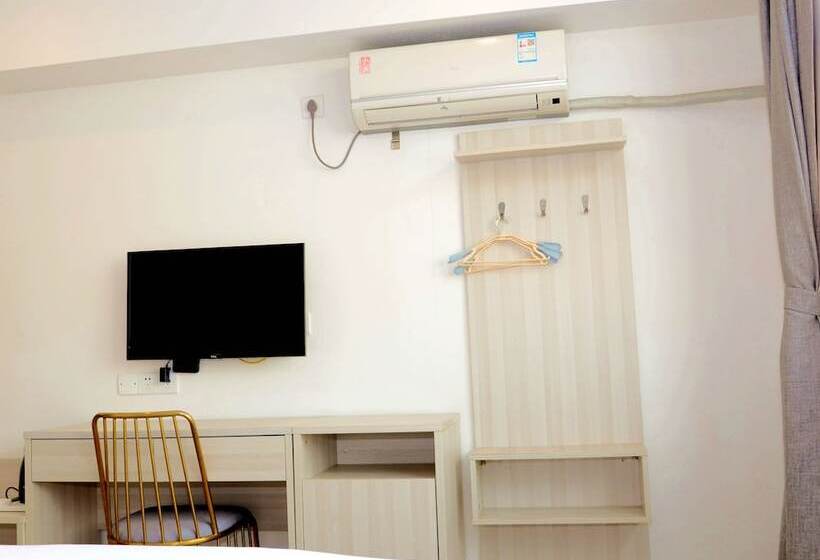 Yimi Hotel Sanyuanli Subway Station