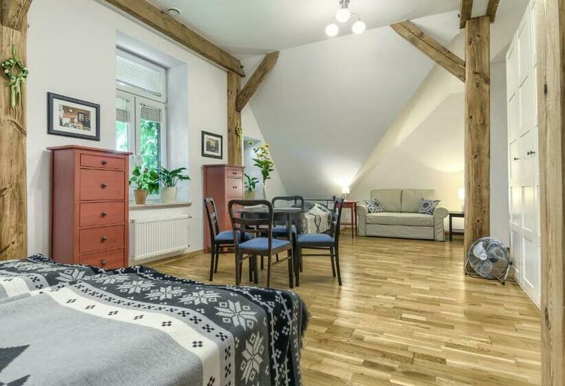 住宿加早餐 Stara Szkola Trzcin 20