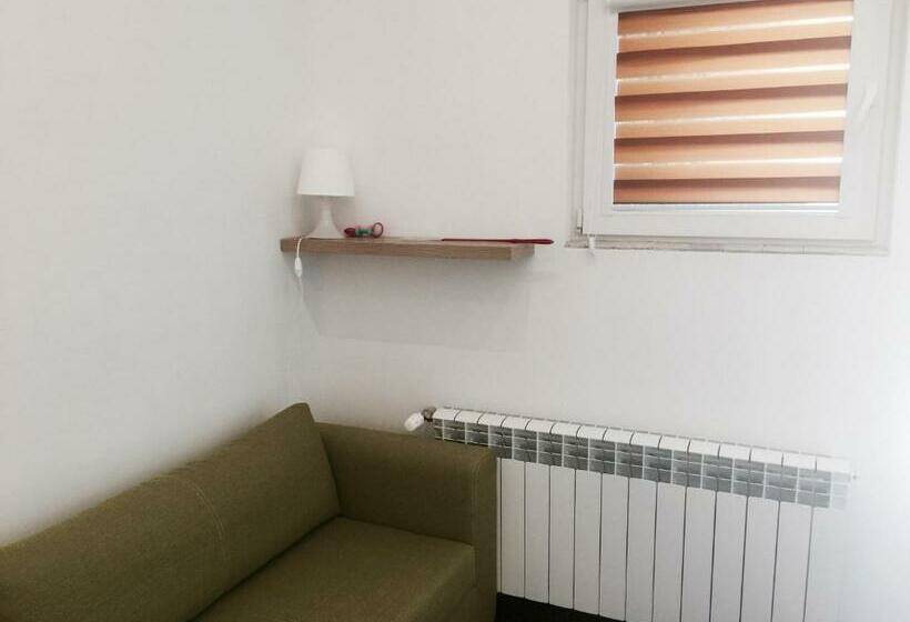 ホテル Agroturystyka Catranch