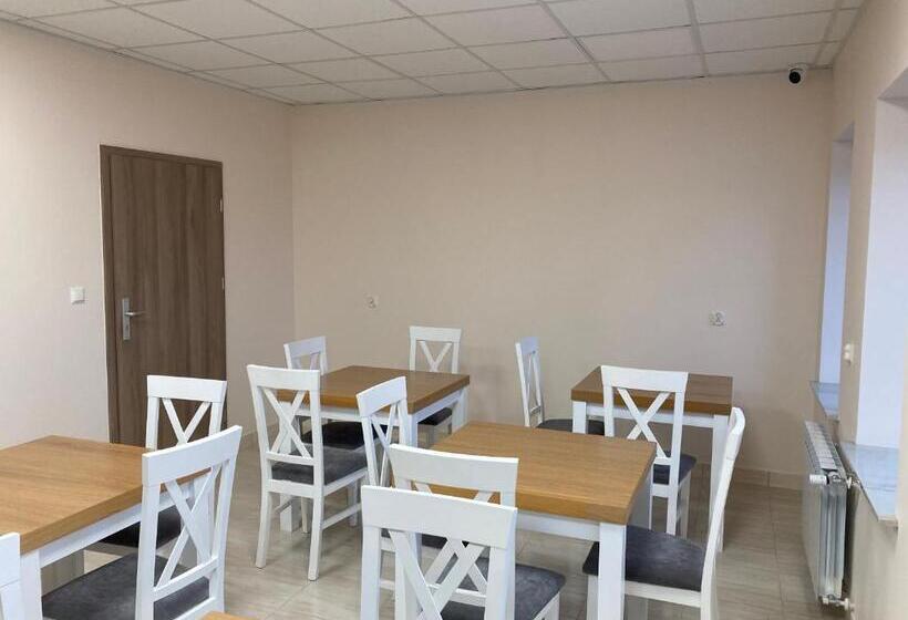 בית מלון כפרי Aljan